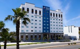 Holiday Inn Express & Suites Los Mochis Centro By Ihg